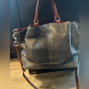 Dooney & Bourke purse/or crossbody